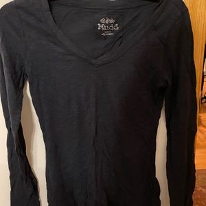 Black distressed V Neck MUDD long sleeve